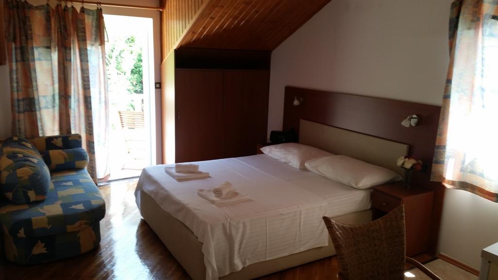 Apartments Vile Holiday Živogošće 객실 사진